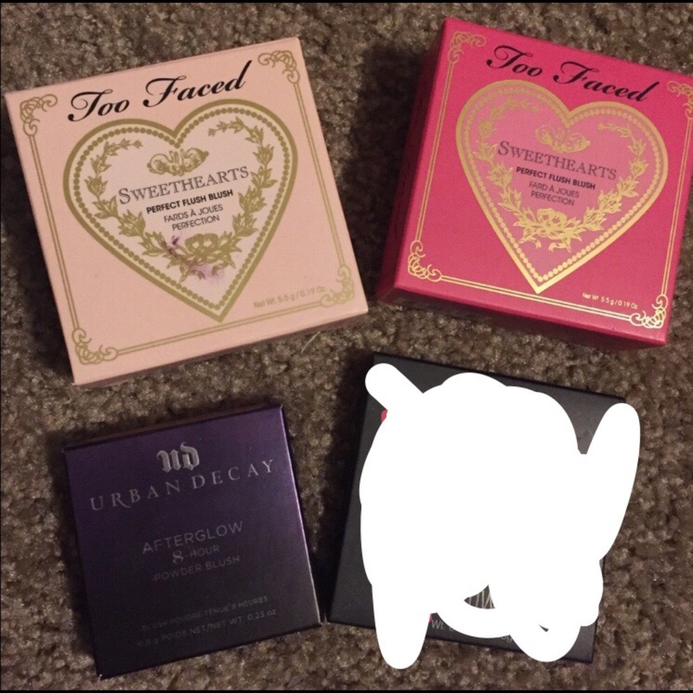 BUNDLE BNIB BLUSHES